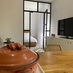 https://1-2-an-island.hotelinzadar.com