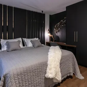 https://city-premium-rooms-ae1573.hotelinzadar.com
