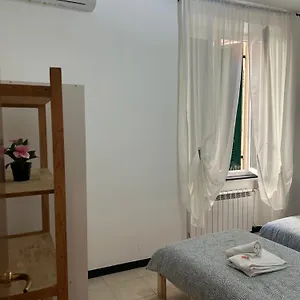 Appartamento Central, Spacious & Completely Equipped, Genova