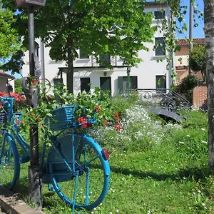  Alloggio per agriturismo Agriturismo Ca' Marcello Italia